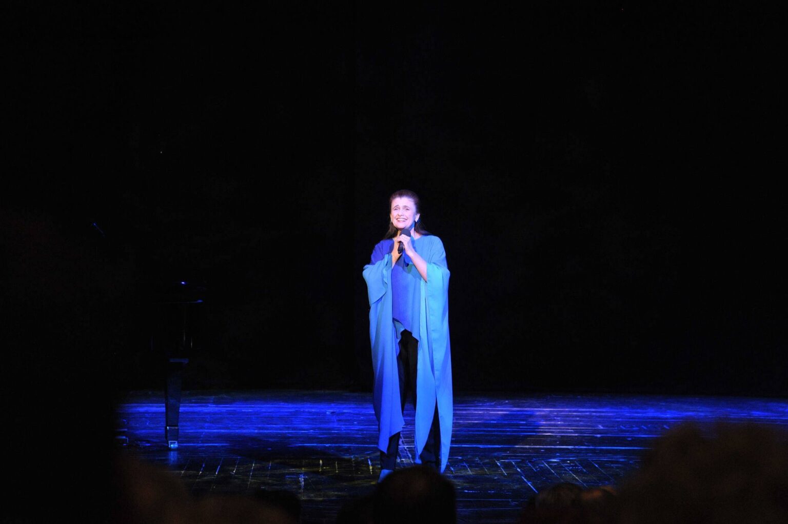 Cel mai frumos cadou al primăverii: soprana Felicia Filip!