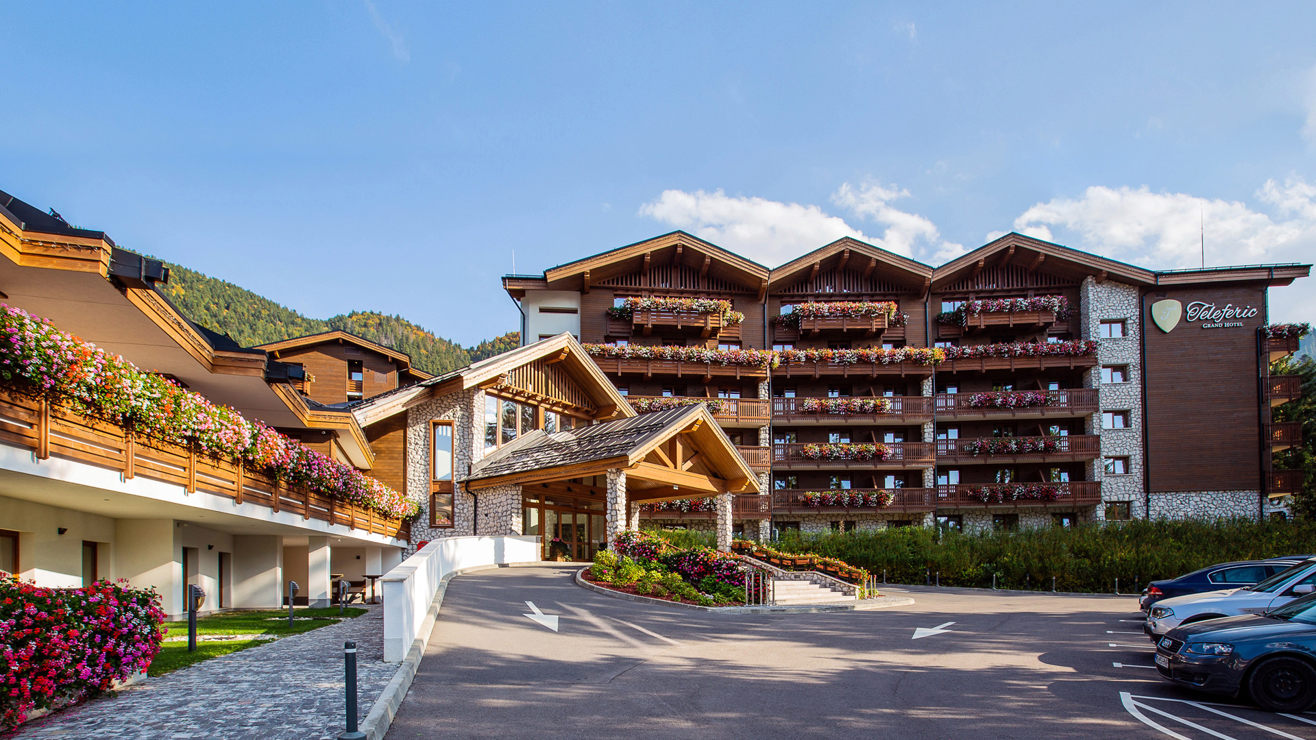 Teleferic Grand Hotel sărbătorește 10 ani de excelență în ospitalitate